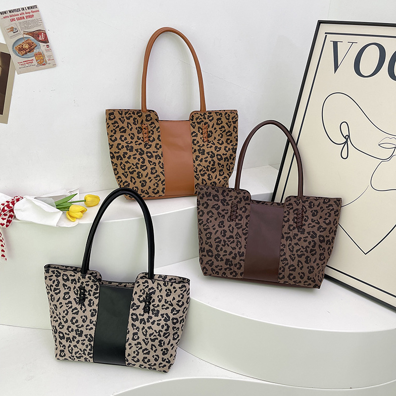 Comercio exterior nuevo leopardo bolso de mujer bolso de mano 2024 moda bolso de moda bolso de hombro estilo retro europeo y americano