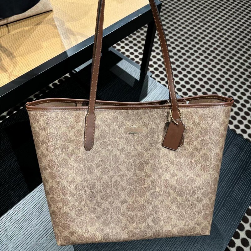 2025 Koujia's New City33 Presbyopic Tote Bag Handbag Mom Bag Commuter Shoulder Large Capacity Women's Bag 2025 Koujia's New City33 Presbyopic Tote Bag Handbag Mom Bag Commuter Shoulder Large Capacity Women's Bag