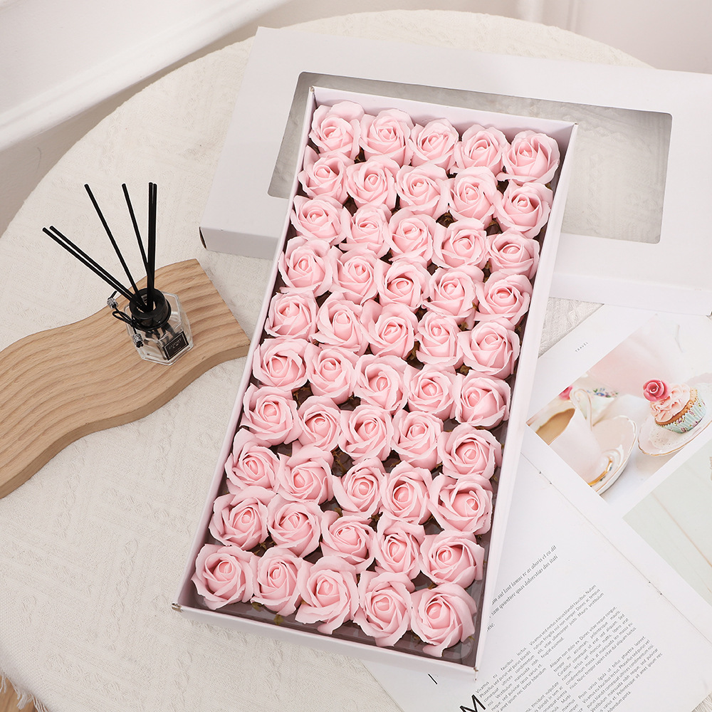 Nuevo 520 Día de San Valentín tres capas rosa flor eterna cabeza colorida jabón flor caja de regalo ramo flor tienda suministros al por mayor