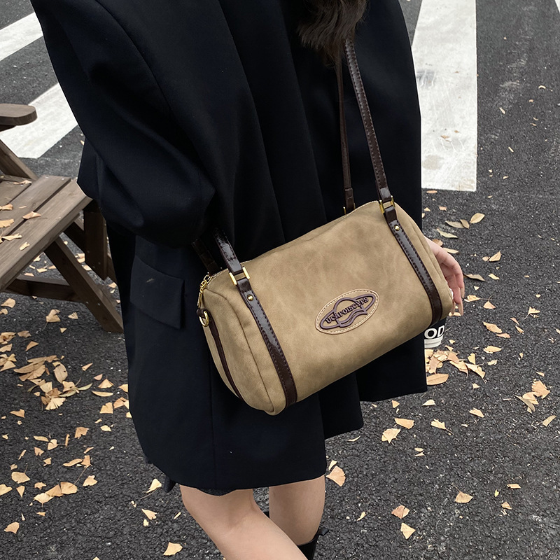 跨境秋冬季复古腋下包包女2025新款高级感手提包简约单肩枕头包|undefined