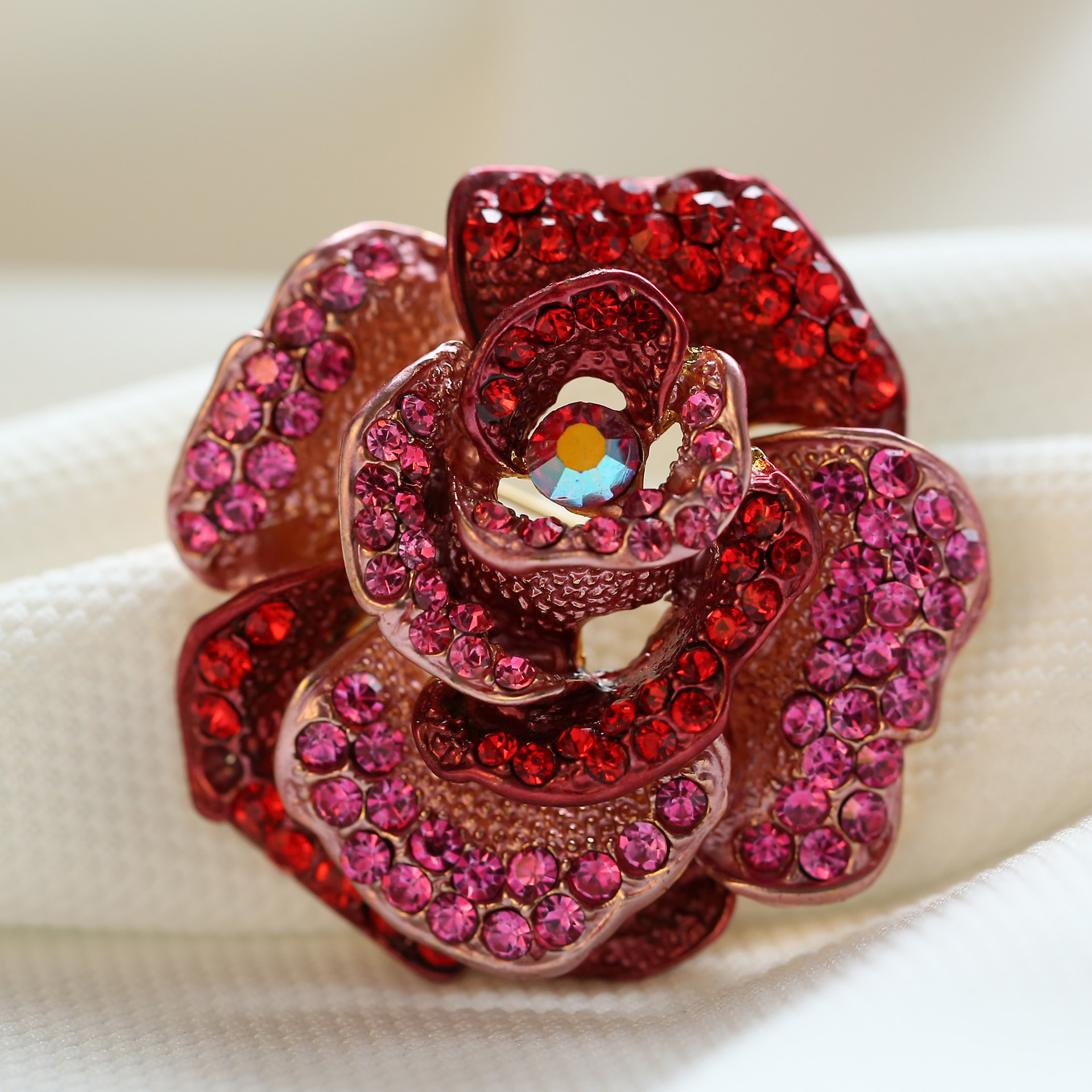 Lady Flower Alloy Inlay Rhinestones Unisex Brooches display picture 11