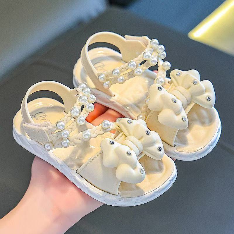 Sandalias de niñas de verano nuevas niñas pequeñas y medianas fábricas de niños grandes para comercio exterior comercio electrónico pequeña princesa bebé bebé