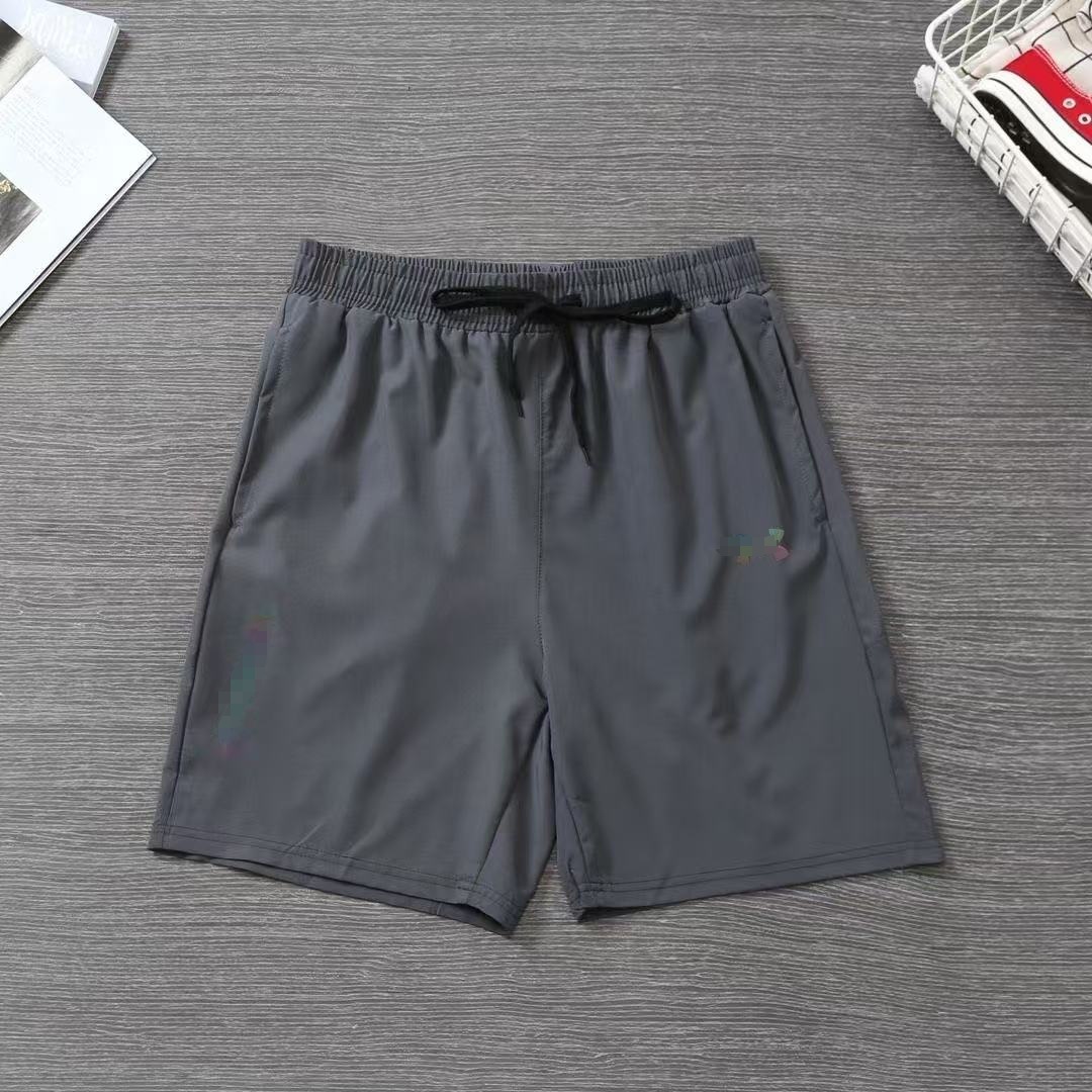회색 반바지