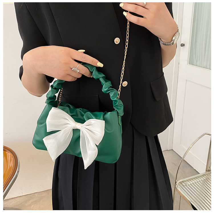 Women's Small Pu Leather Solid Color Cute Bowknot Square Zipper Handbag Crossbody Bag display picture 3