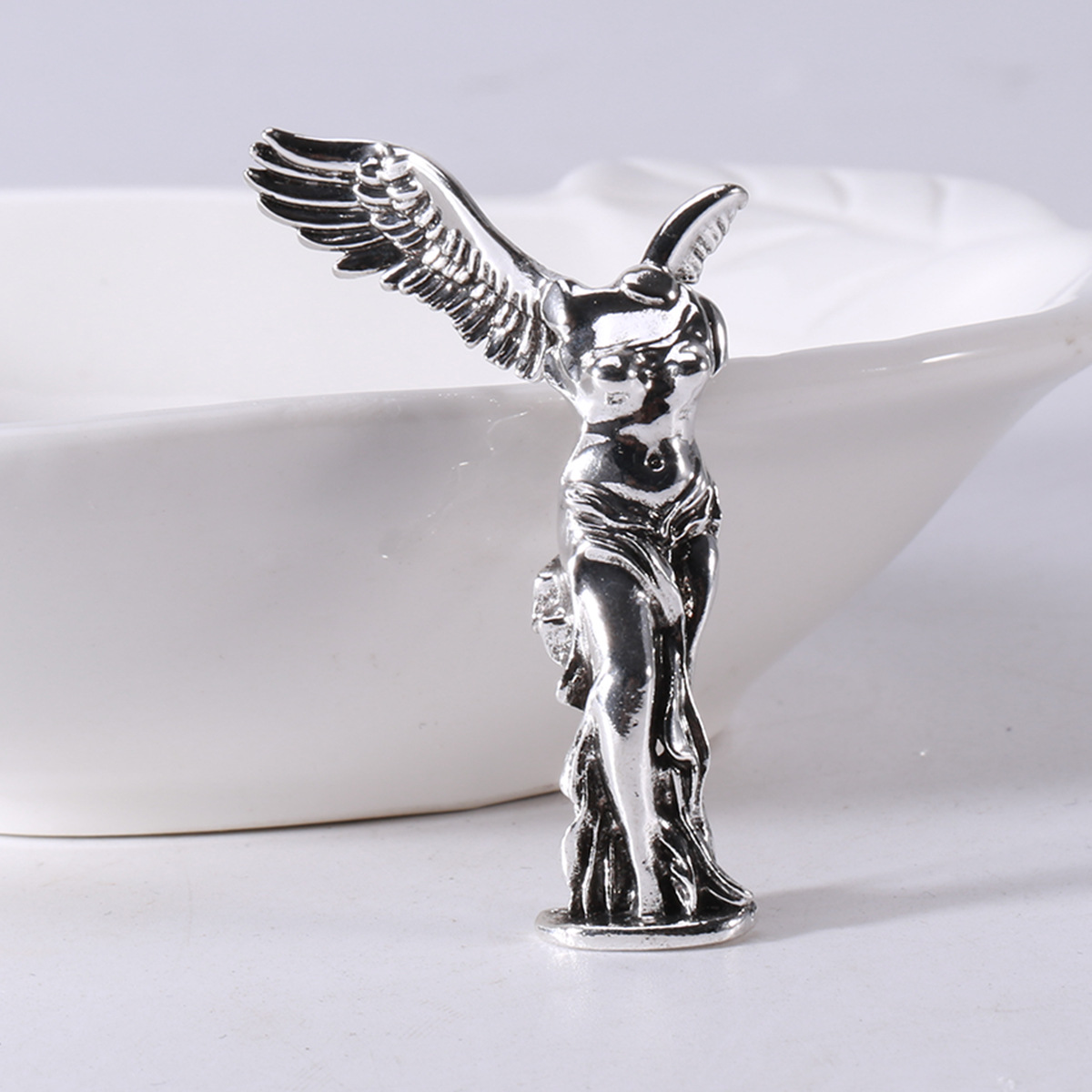 14g Weight Brooches Classification Banquet, Tea Party Occasion Alloy Material Angel Pattern All Seasons Season Women's Gender Classical, Retro Style Classical Retro Pin Angel Alloy Women's Brooches 9