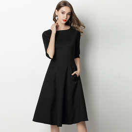 高级感赫本风小黑裙女装2024春装新款年会显瘦高端裙子气质连衣裙