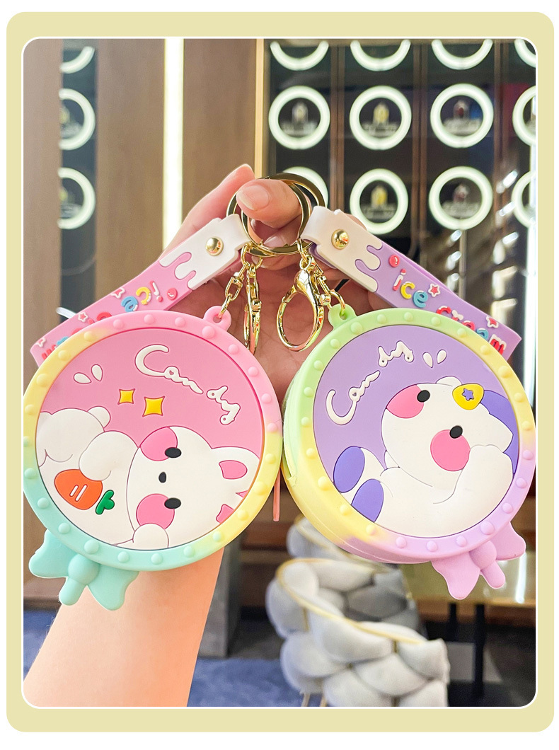 Style De Bande Dessinée Mignon Animal Pvc Gel De Silice Métal Femmes Pendentif De Sac Porte-clés display picture 1