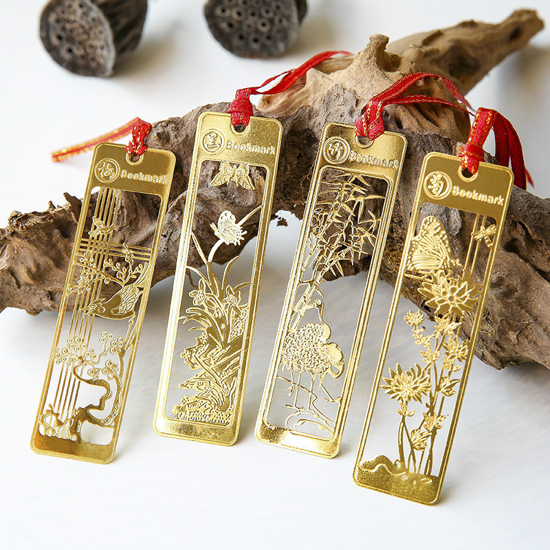 Marcadores metálicos simples clásicos chinos de latón creativos pequeños marcadores de flores de ciruela, bambú y crisantemo carpeta de libros recuerdos creativos