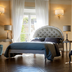 French Court Solid Wood Carved Double Bed European Style Fabric Pull Button Princess Bed Retro White Gilded Villa Furniture 