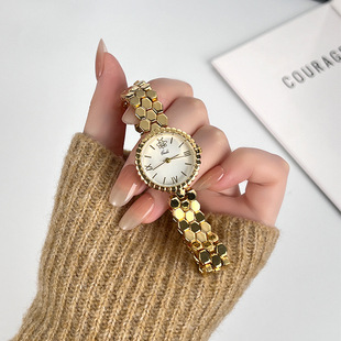 ��τ����OӋ���|��朱�ŮС���ֱ��кϽ�ʿ�䳲���ֵ���s���