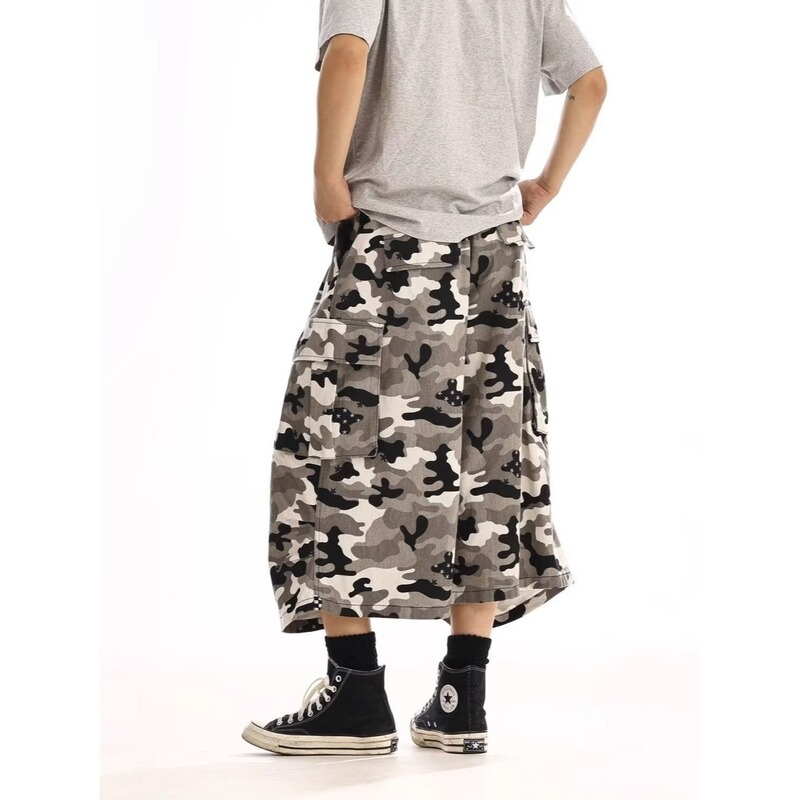 American Retro Camouflage Denim Cropped Pants 2025 Summer Street Hip-Hop Silhouette Multi-Pocket Loose Cargo Shorts