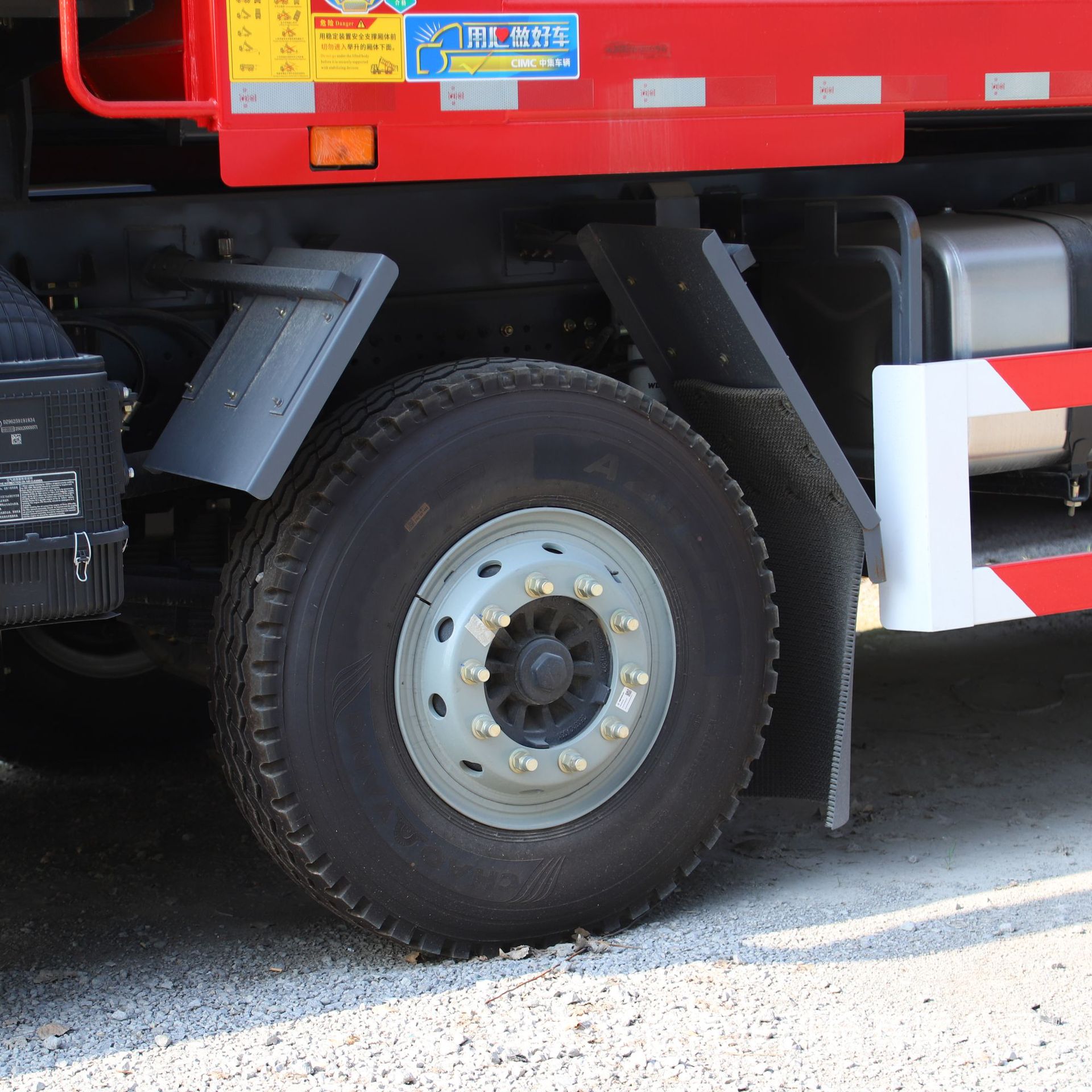 Current Models of Shaanxi Automobile Heavy-Duty Trucks, Front Four-Wheel and Rear Eight-Wheel Dump Trucks, Rear-Turning Dump Trucks, Mining Engineering Dump Trucks