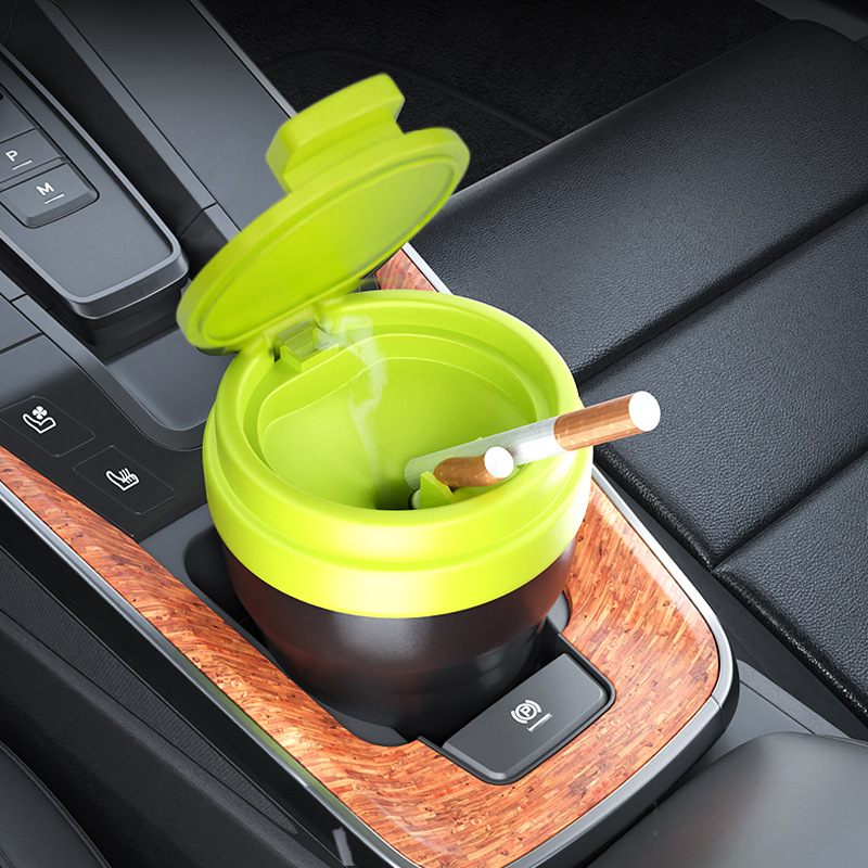 [Venta caliente transfronteriza] Cenicero para automóvil Material ABS cenicero para automóvil con tapa