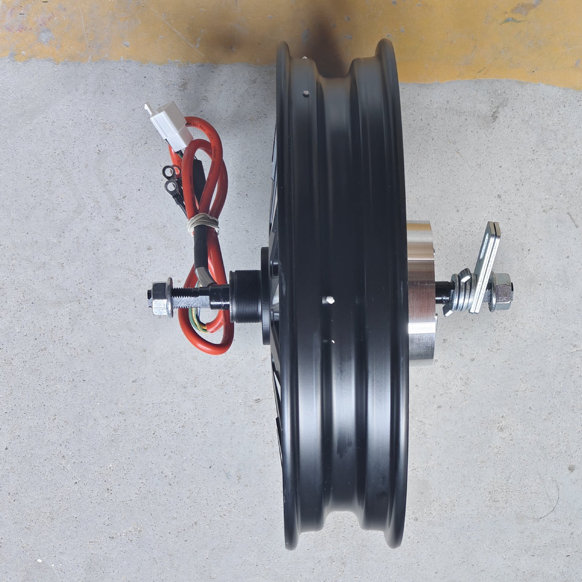 10 pulgadas / 14 pulgadas / 16 pulgadas motor de vehículo eléctrico nuevo motor eléctrico estándar nacional / tambor de cilindro falso 14 pulgadas