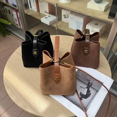 秋冬磨砂皮手拎饺子包高级感凯旋门斜挎包小众设计感女包复古bag