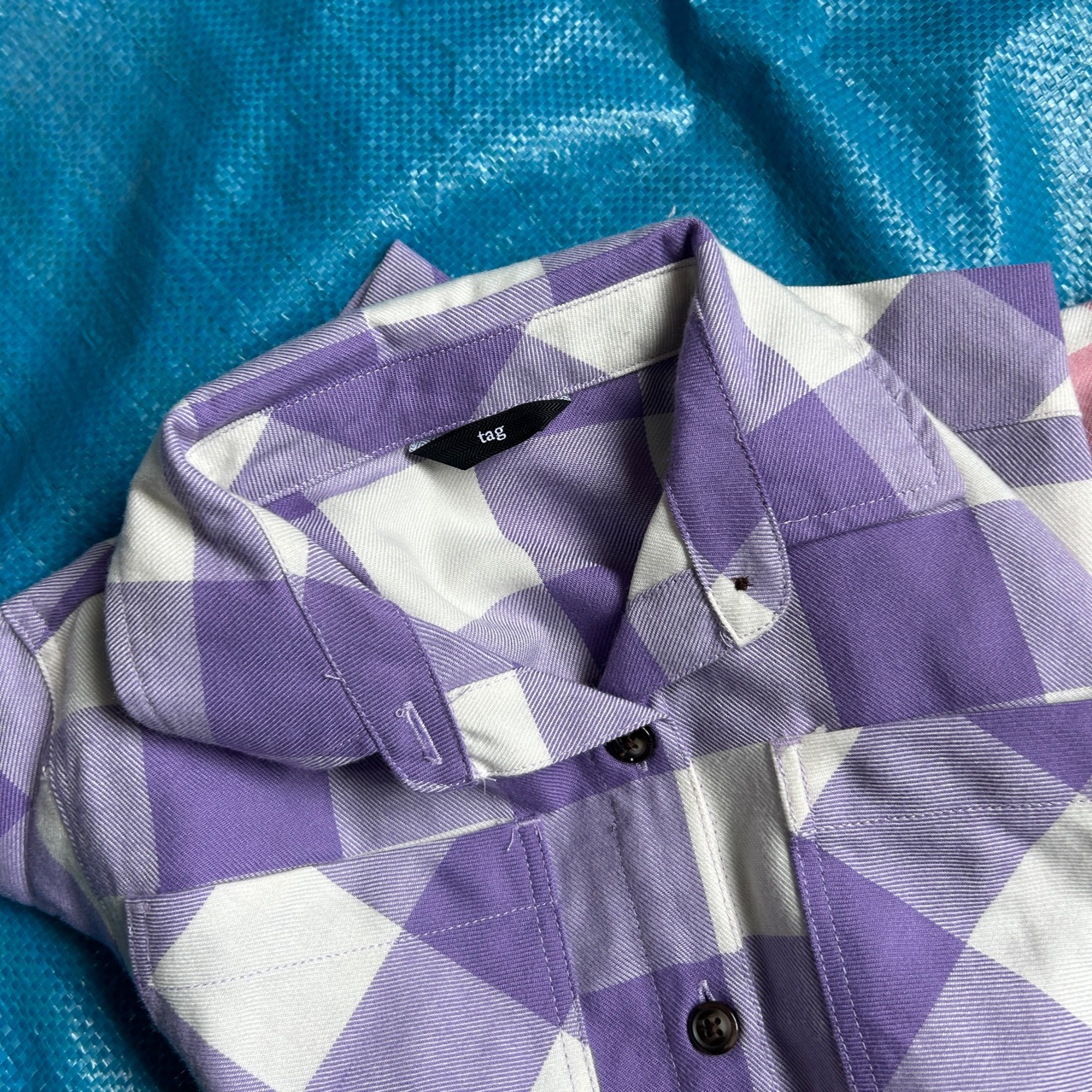 2025 camisa de algodón a placas de tamaño mediano para niños y niñas camisa de manga larga con solapa de tela de tela de primavera y otoño comercio exterior