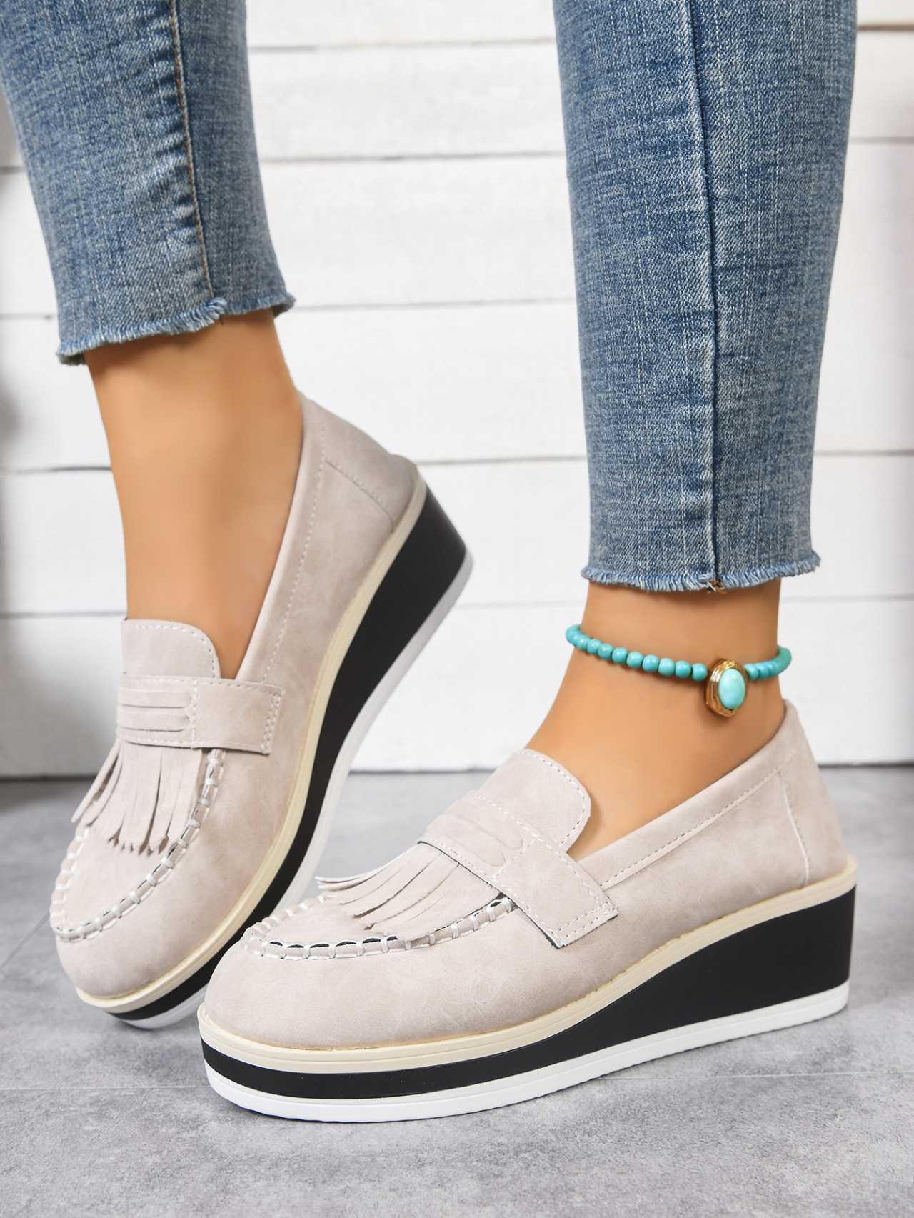 Damen-Slipper mit niedrigem Schaft, Quasten, britischem Stil, dicker Sohle, Keilabsatz und Federung_voghion.com