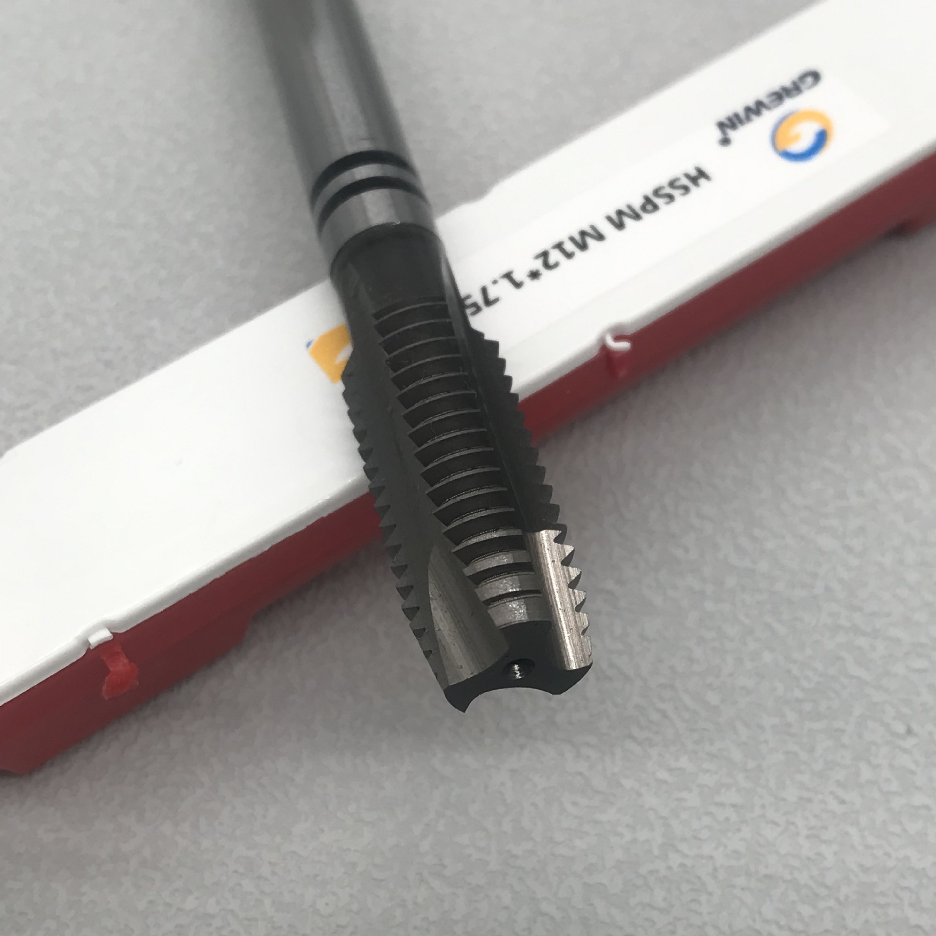 日标粉末冶金高硬度机用丝锥HSS-PM先端丝锥双黑圈加工钢M16*2.0