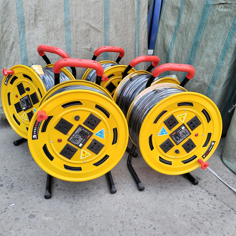 Bandeja de cable móvil 220V bandeja de arrastre de grado industrial de metal 2 núcleos 3 núcleos 30 m 50 m bandeja de cable fabricante al por mayor