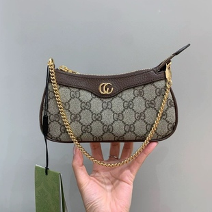 25�¿��pG����ƤŮ�������ϻ�Ҹ�°��r�в�ݮ朗l���μ�б��Ů��
