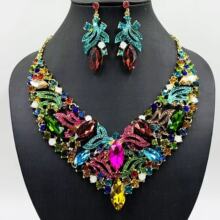 ���S�F؛ �W���F��ˮ���朶��h�Ʒ���bŮ�Y����������������l