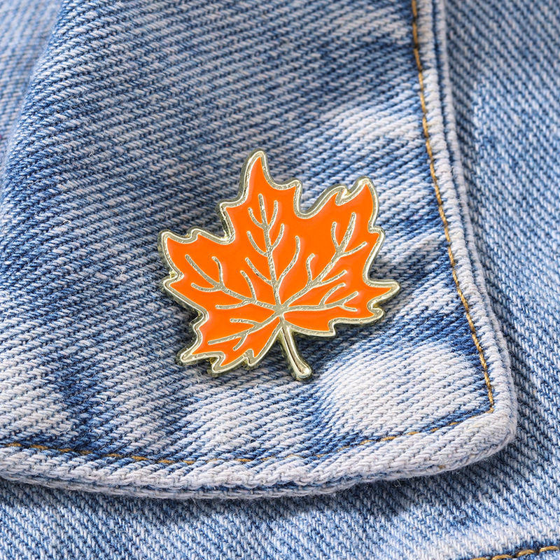 外国貿易の新しい葉の金属バッジ植物秋のカエデの葉シンプルで多用途なブローチ服バッグアクセサリー|undefined