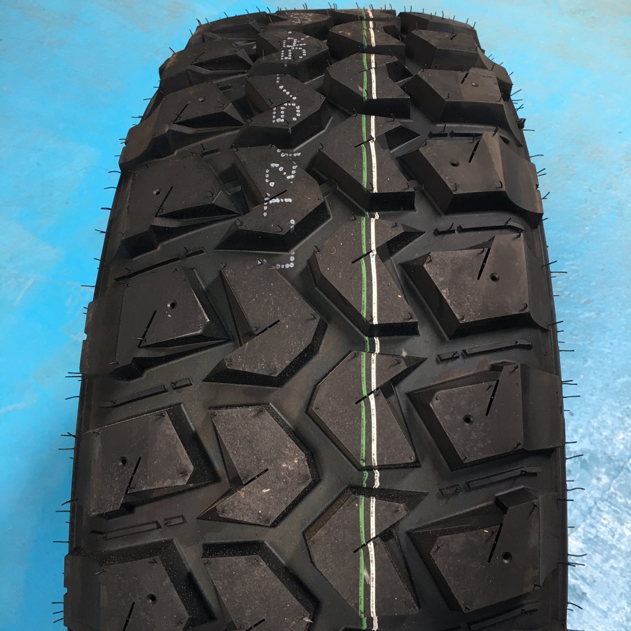 Rs25 Haibede Tires Mt Off-Road 245/65R17 265/65R17 265/70R17 Mud Terrain Off-Road