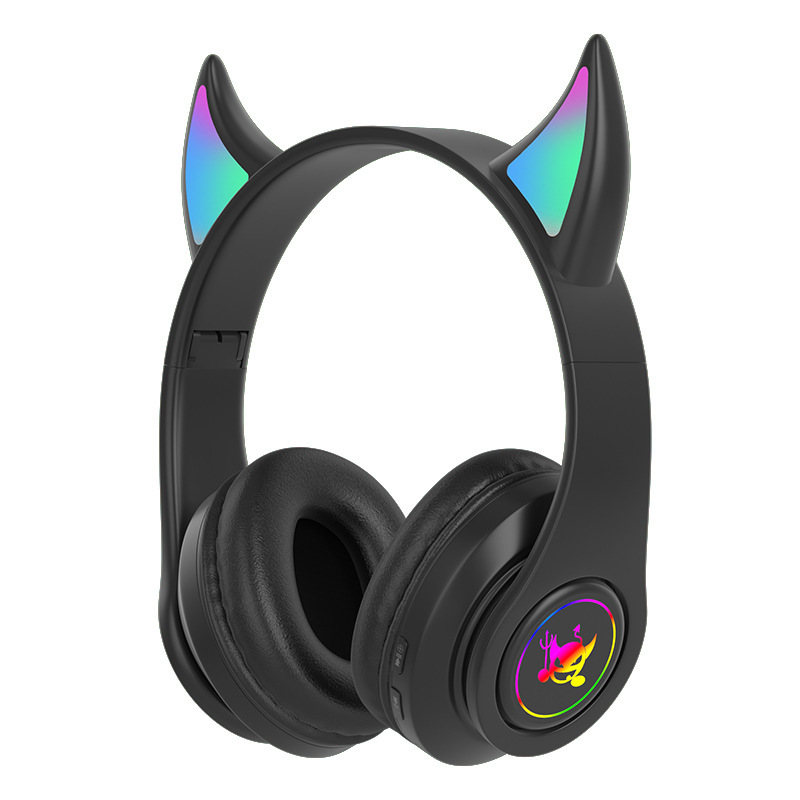 Venta caliente transfronteriza diablo cuerno LX-B39 luminoso auricular Bluetooth auricular inalámbrico subwoofer auriculares fábrica al por mayor