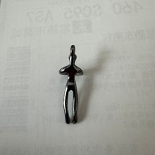 跨境情侣拥抱吊坠拥抱项链女黑色时尚吊坠情侣项链恋人见证珠宝批