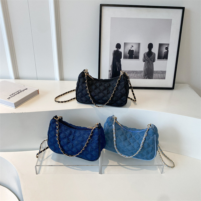 Bolsa popular de este año para mujeres 2024 primavera y otoño nuevo bolso de moda simple bolso de hombro casual moda axila bolsa