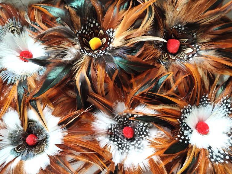 천연닭깃털 (세부털은 랜덤으로 매칭됩니다)