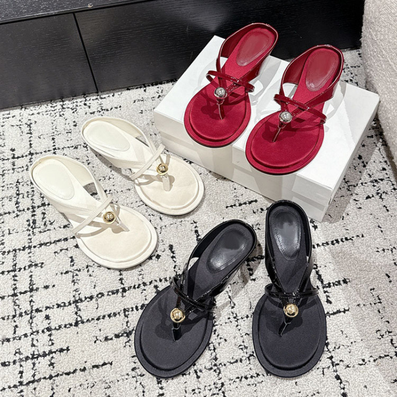 Summer European and American Style Small Gold Ball Cross Hollow Thong Flip-Flops Genuine Leather Cat Heel Sandals Low Heel Flip-Flops