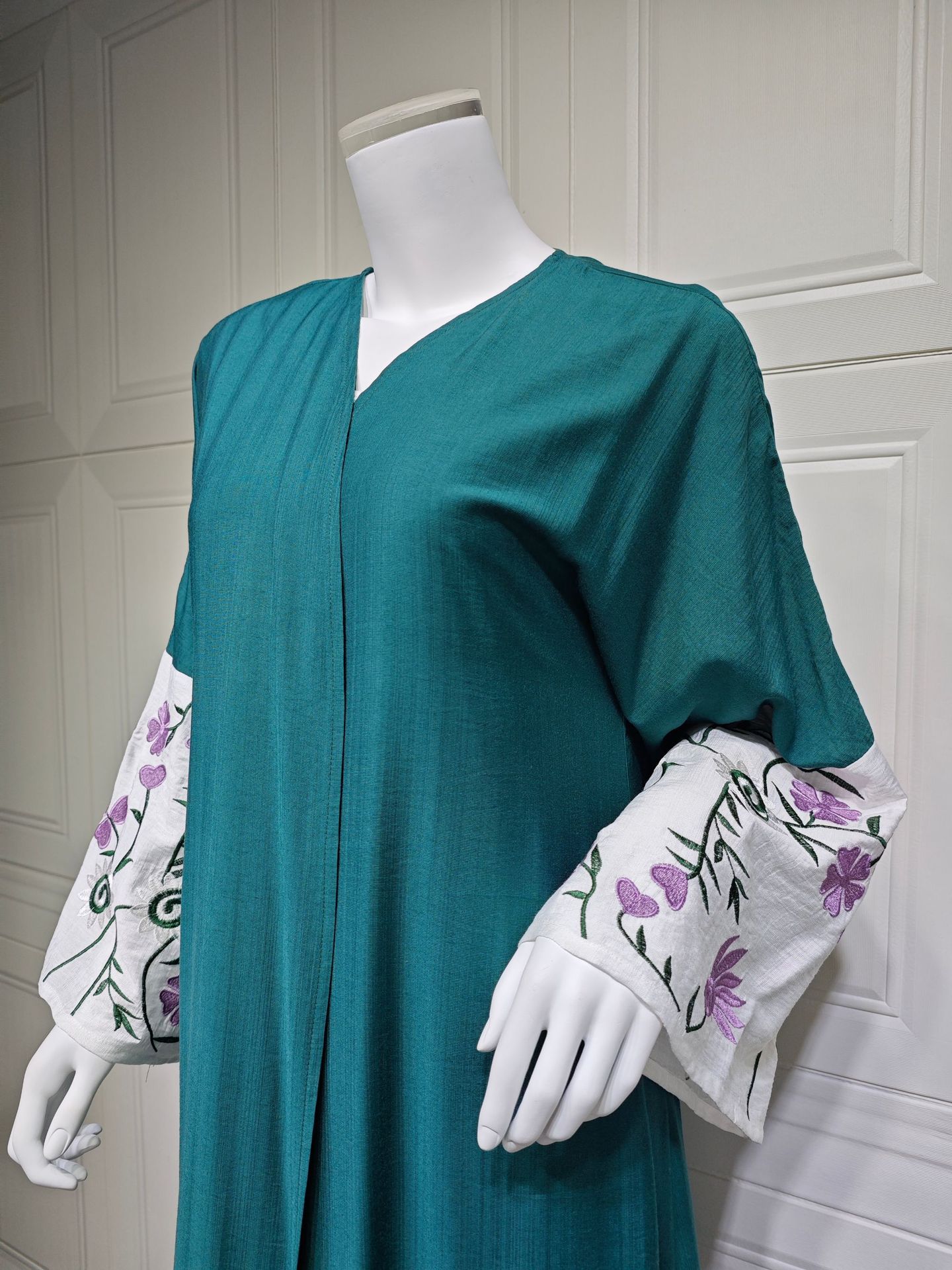 MQ136 Dubai Middle Eastern Cardigan Robe Embroidered Abaya Muslim European And American Loose Coat Fashion Women's_ecoleips.com