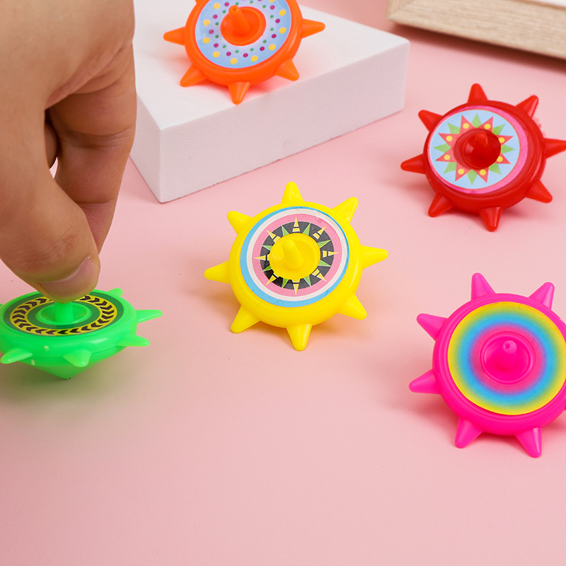 Yiwu fábrica de tierra octogonal torneado de plástico para niños pequeños juguetes niños y niñas mano torciendo pequeño gyro kindergarten regalo