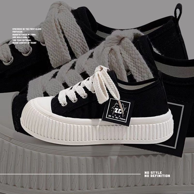 Zapatos de lona de suela gruesa para mujeres 2024 nuevos zapatos blancos transpirables con suela suave, zapatos de skate casuales ligeros para estudiantes en la moda