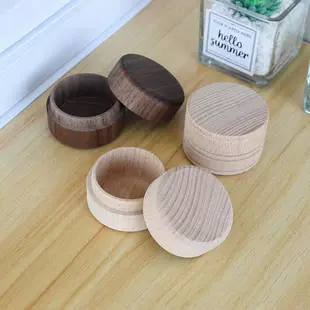Круглая деревянная шкатулка для украшений