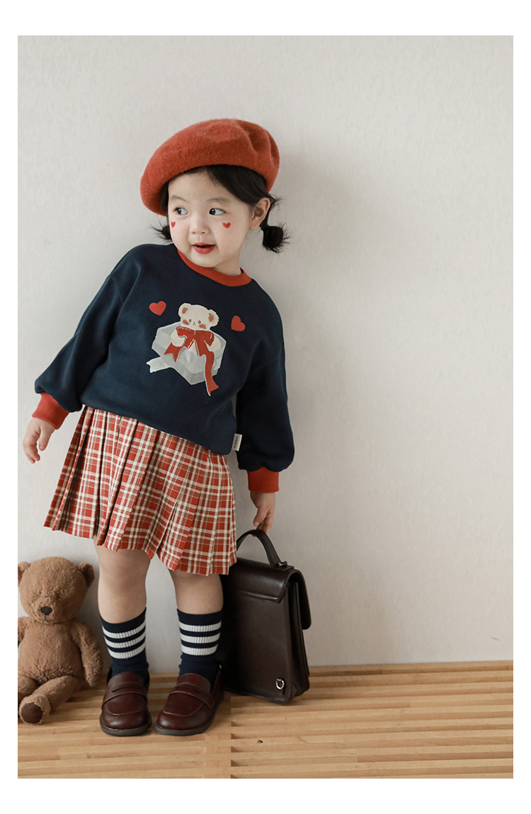 Qiu Duomeng Girls' Cartoon Little Bear Sweater Checkered Set 2024 New Spring and Autumn Children's Top Half Skirt_voghion.com