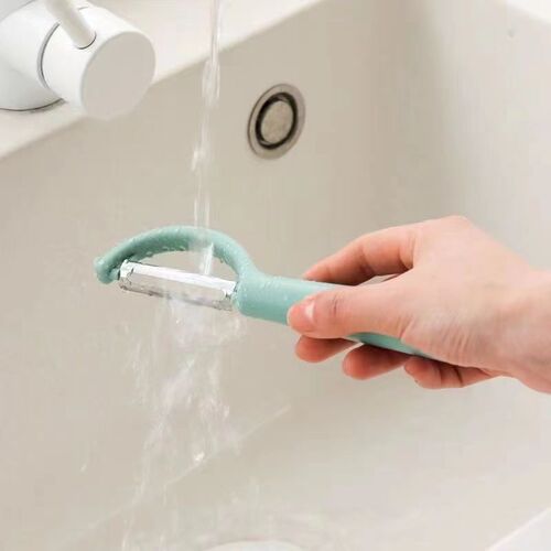 P-type peeling knife stainless steel peeler peeling fruit knife multifunctional potato planer melon planer sugar cane peeler