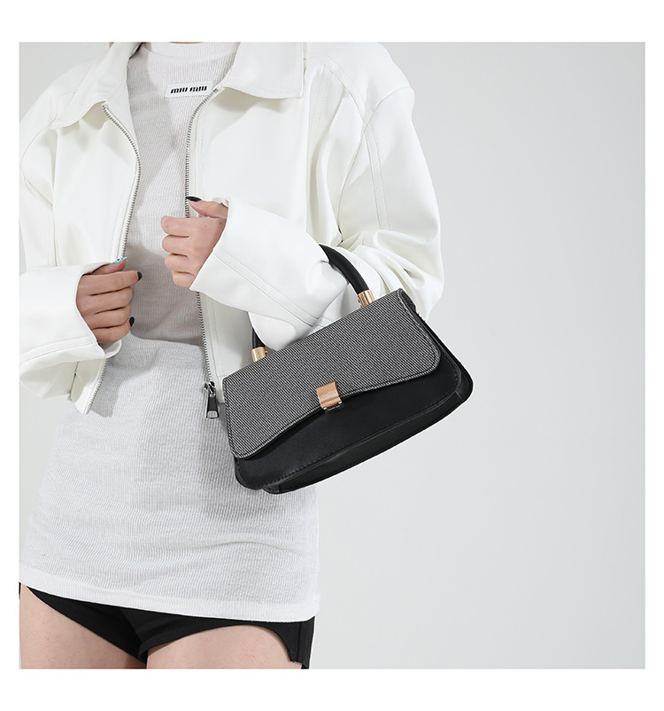 493g Weight Lock clasp Closure Type Single Shoulder Strap, Top Handle Strap Type Crossbody Bag Bags Type Daily Occasion Pu Leather Material Color Block, Solid Color Pattern All Seasons Season Women's Gender Streetwear Style Square Shape Small Size Women's Small Pu Leather Color Block Solid Color Streetwear Square Lock Clasp Crossbody Bag 10
