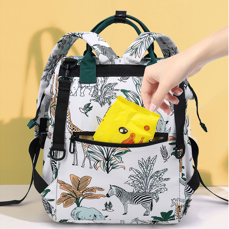 大容量寶媽收納雙肩包多功能輕便媽咪包防潑水孕婦多隔層母嬰包