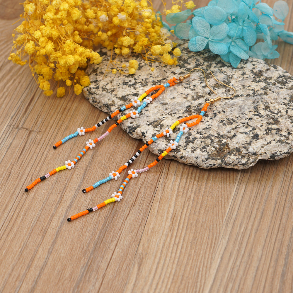 Bohemian Style Color Rice Bead Woven White Daisy Earrings Wholesale Jewelry Nihaojewelry display picture 5