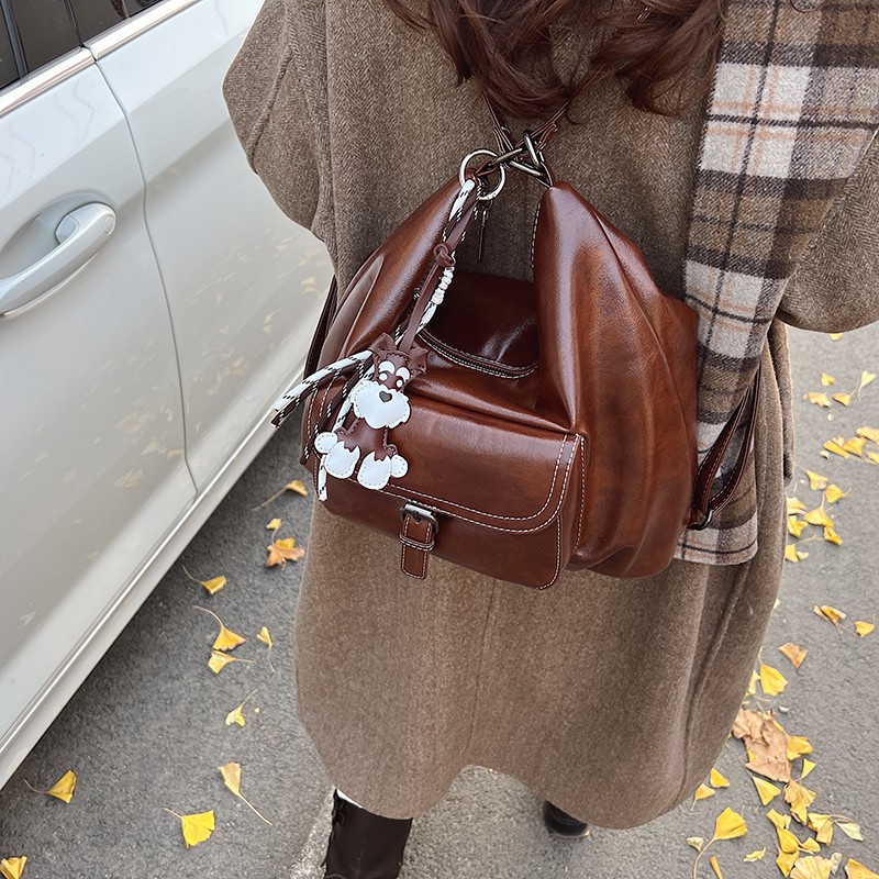 Mochila retro europea y americana 2024 invierno nuevo estilo de moda bolso de mujer Meilade estilo universal bolso de mujer de gran capacidad