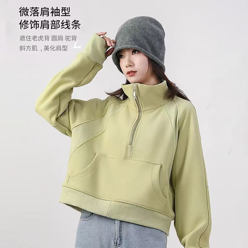 Otoño y invierno para espesar el estilo deportivo de mujer de cuello alto con semiacremallera suelta corta chaqueta de terciopelo de diseño de cuello vertical universal image 2