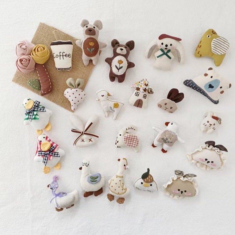 森系胸针合集超可爱卡通动物别针创意秋冬新款儿童胸针别针配饰