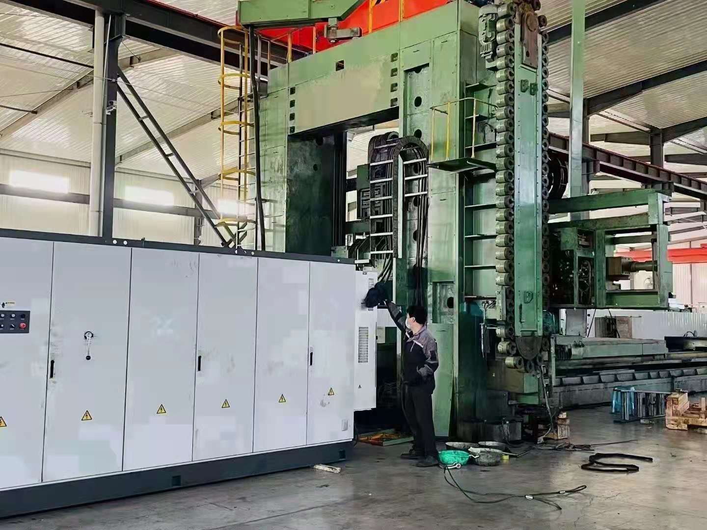 处理二手德国瓦德里希科堡1.8x10.5米龙门二手龙门