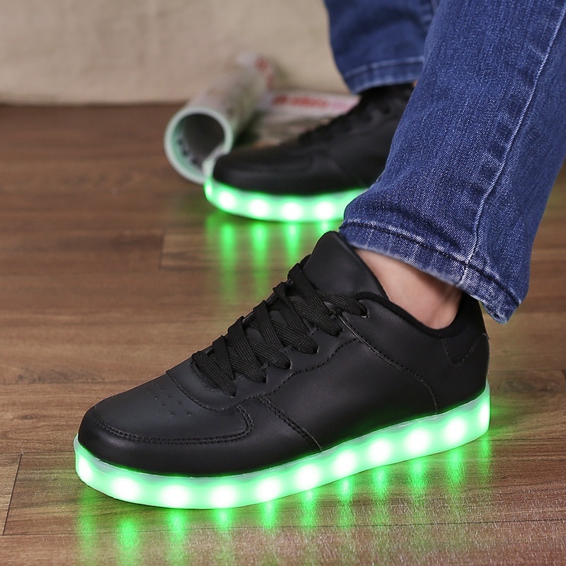 Spring and Summer Low-Top Men's and Women's Outdoor Casual Shoes with Lights, Sports Shoes, Light Shoes, Luminous Shoes, Mirror Leather Casual Shoes Spring and Summer Low-Top Men's and Women's Outdoor Casual Shoes with Lights, Sports Shoes, Light Shoes, Luminous Shoes, Mirror Leather Casual Shoes