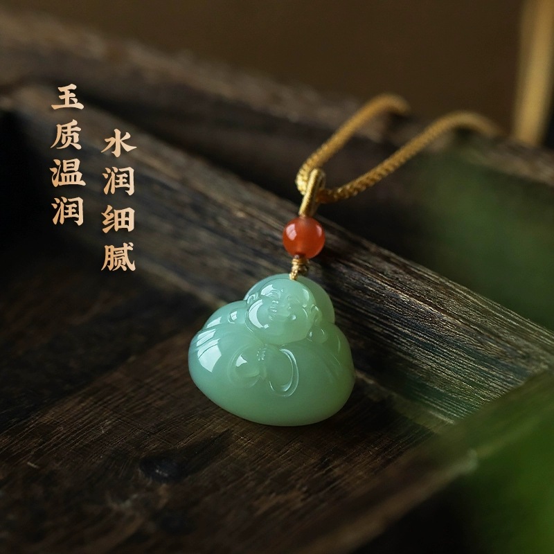 자연적인 HETIAN JADE QINGSHUI 껴안는 부처님 모직 사슬 QINGSHUI 컬러 제이드 큰 배 부처님 남성 펜던트 옥 페이끈 목걸이