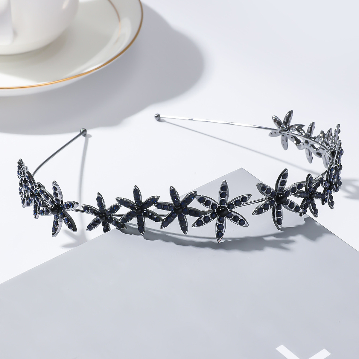 2024 nuevo copo de nieve delgado cinturón de cabeza estrella hexagonal diamante perla cinturón de pelo temperamento de verano hadas tarjeta de pelo roja en línea