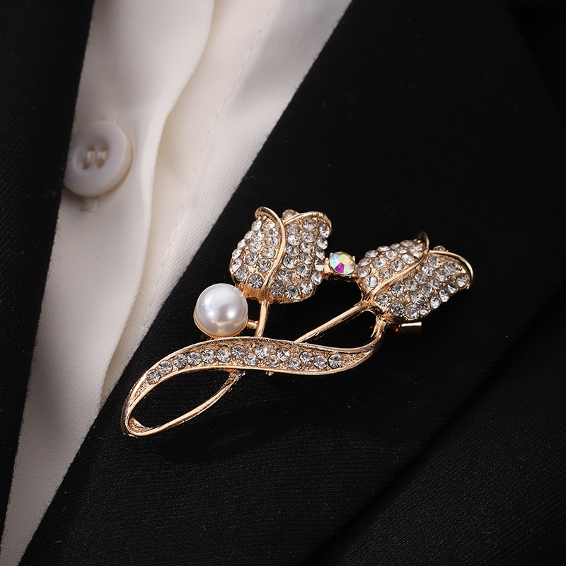 Brooch wholesale high-grade niche accessories all-matching women's anti-exposure collar pin creative fashion temperament corsage