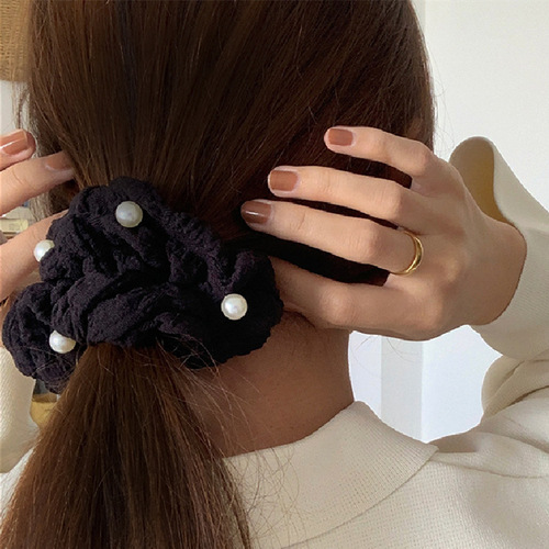 Pleated seersucker cream pearl large intestine ring female ins new French high-end sense hair ring girl daily hair accessories